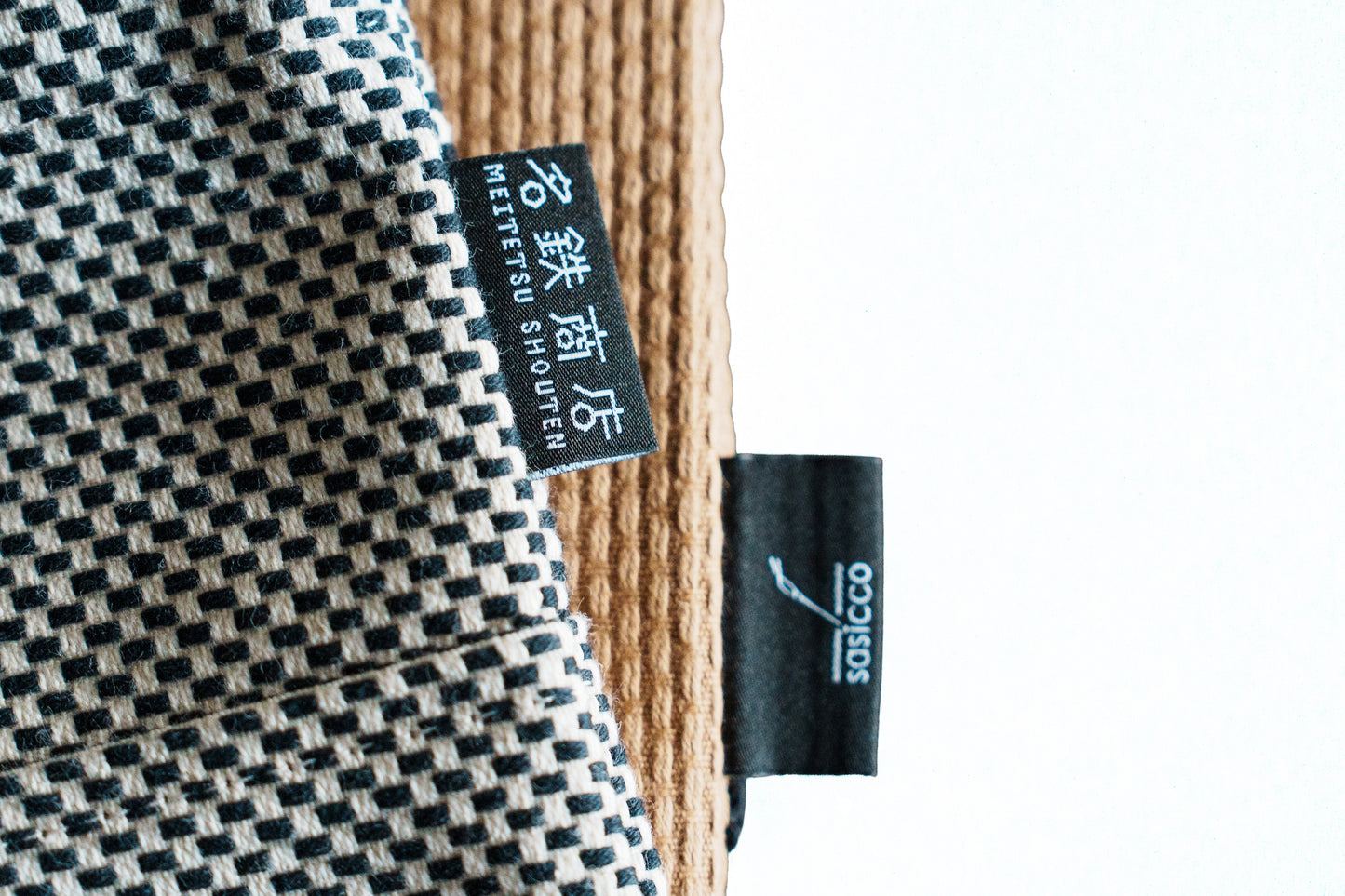 スマホショルダー(黒/カーキ/赤/消防刺子)