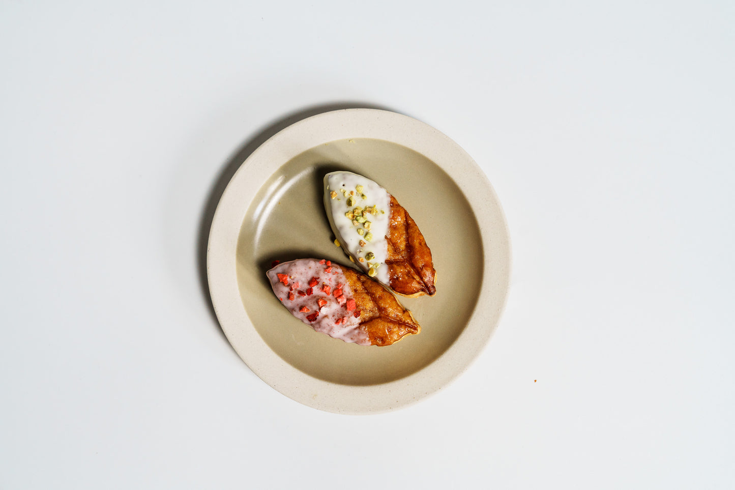 名古屋ゴールデンリーフパイ（ストロベリー＆ホワイトチョコレートピスタチオ）4枚入り