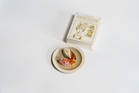 名古屋ゴールデンリーフパイ（ストロベリー＆ホワイトチョコレートピスタチオ）4枚入り