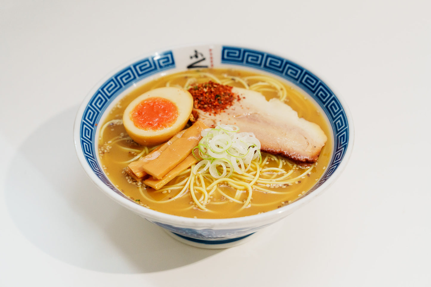 魚介香る 名古屋濃厚 エビ味噌豚骨ラーメン （4食入り）特製味変スパイス付き